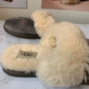 UGG girls/boys house shoes slippers sheepskin toddler/child